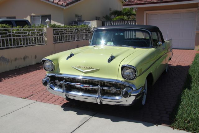 1957 Yellow Chevrolet Bel Air/150/210 Convertible