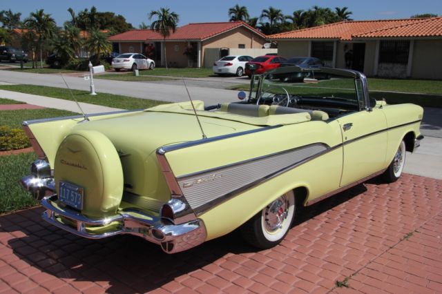 1957 Yellow Chevrolet Bel Air/150/210 Convertible