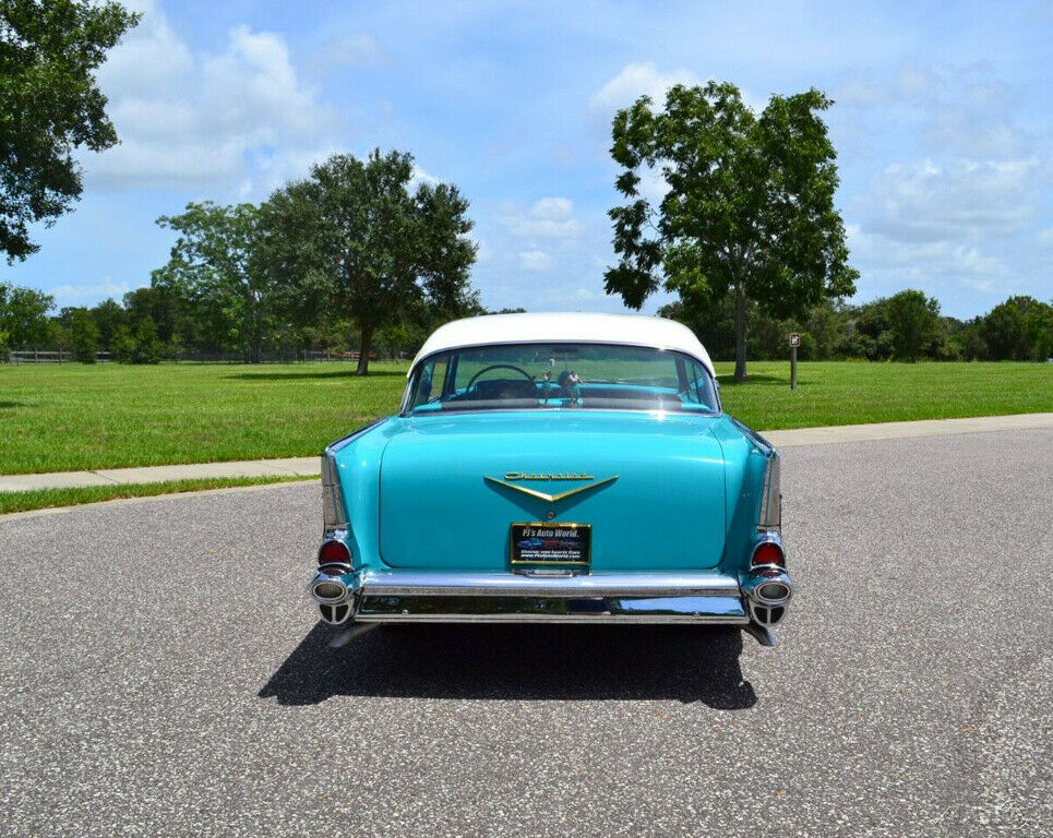 1957 Green Chevrolet Bel Air/150/210