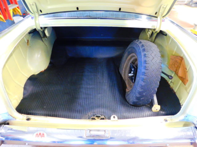 1957 Yellow Chevrolet Bel Air/150/210 Sedan