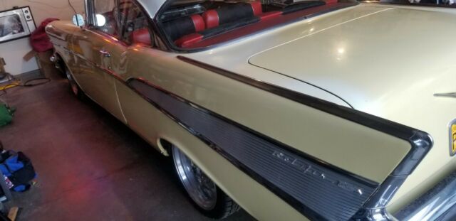1957 Yellow Chevrolet Bel Air/150/210 --