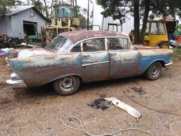1957 Chevrolet Bel Air/150/210 Sedan