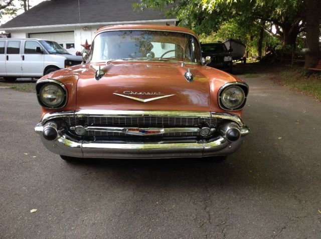 1957 Chevrolet Bel Air/150/210