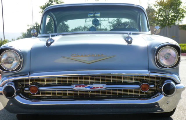 19570000 Blue Chevrolet Bel Air/150/210 2 Door Hardtop