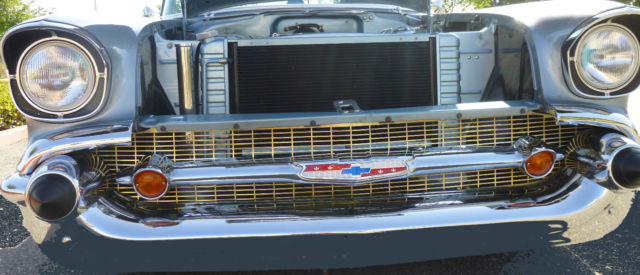 19570000 Blue Chevrolet Bel Air/150/210 2 Door Hardtop