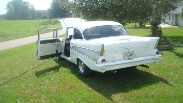 1957 Chevrolet Bel Air/150/210