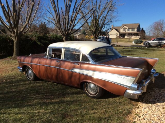 1957 Bronze/white Chevrolet Bel Air/150/210 Sedan