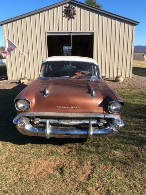 1957 Bronze/white Chevrolet Bel Air/150/210 Sedan