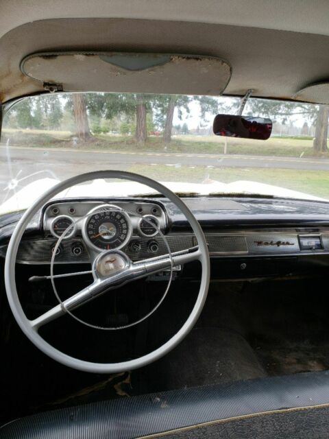 1957 White Chevrolet Bel Air/150/210
