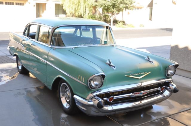 1957 Chevrolet Bel Air/150/210 Sedan