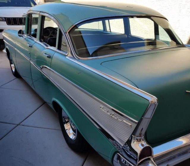 1957 Chevrolet Bel Air/150/210 Sedan
