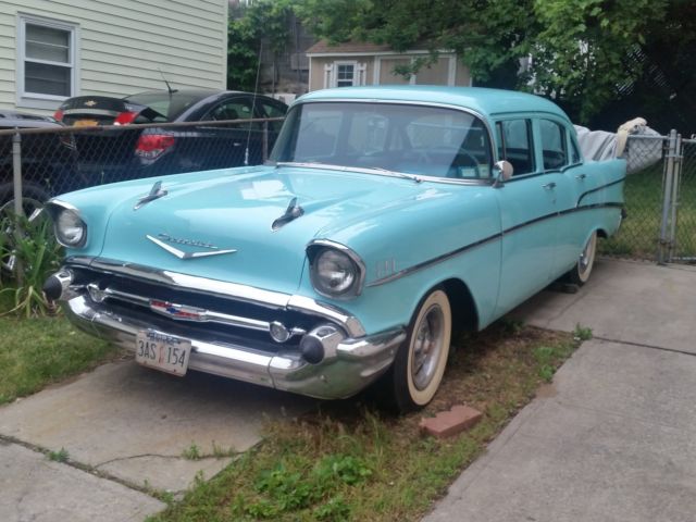 1957 Turquoise Chevrolet Bel Air/150/210 Sedan
