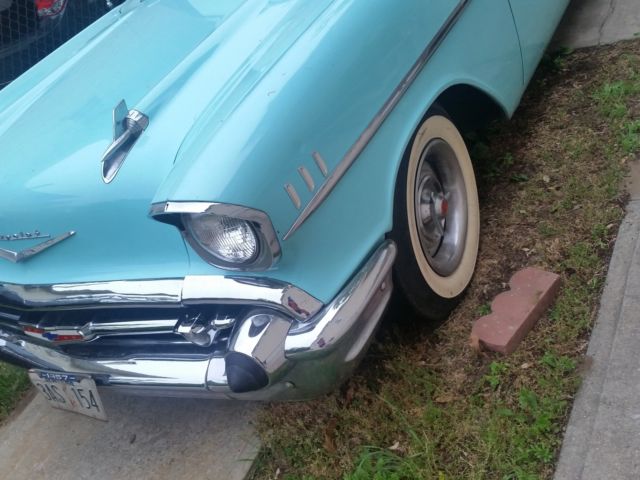1957 Turquoise Chevrolet Bel Air/150/210 Sedan