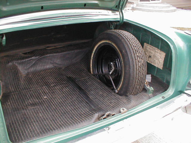 1957 Green Chevrolet Bel Air/150/210 Sedan