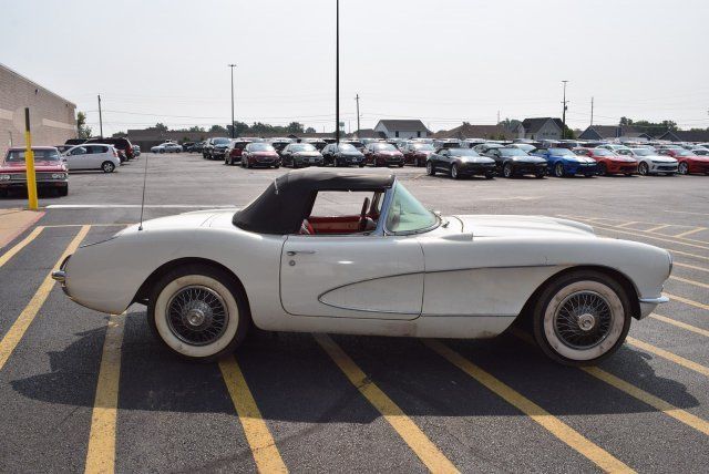 1957 -- Chevrolet Corvette --