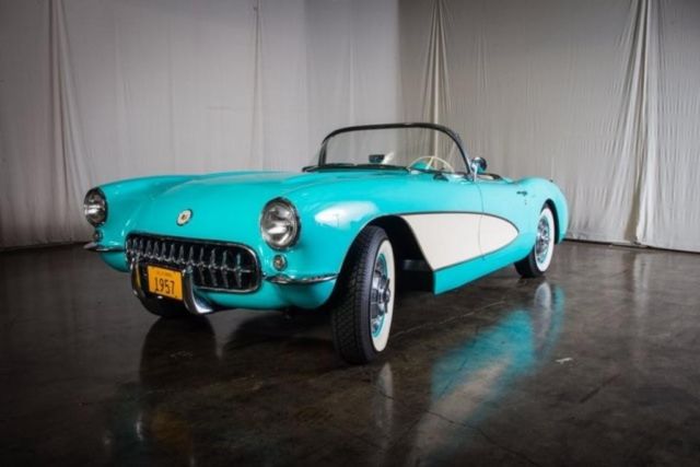 1957 Green Chevrolet Corvette --