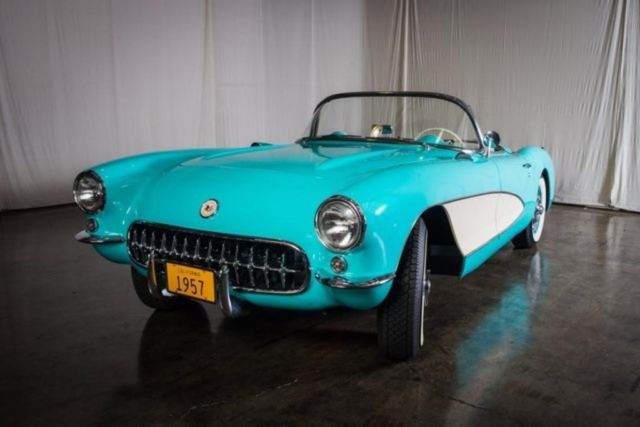 1957 Green Chevrolet Corvette --