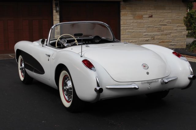 1957 Polo White w/ Silver Coves Chevrolet Corvette