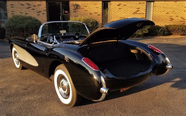 1957 Black w/ silver coves Chevrolet Corvette Convertible