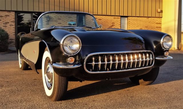 1957 Black w/ silver coves Chevrolet Corvette Convertible