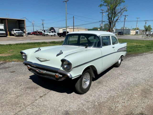 1957 Green Chevrolet Bel Air/150/210