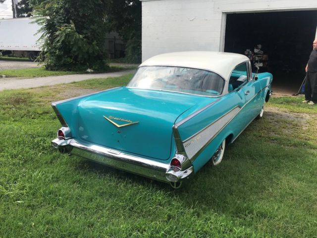 1957 Chevrolet Bel Air/150/210