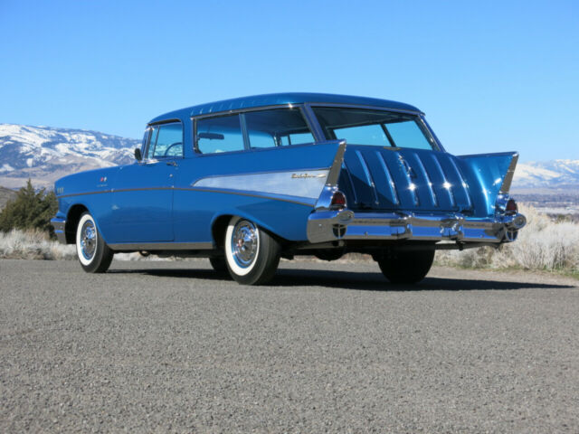 1957 Turquoise Chevrolet Nomad Wagon