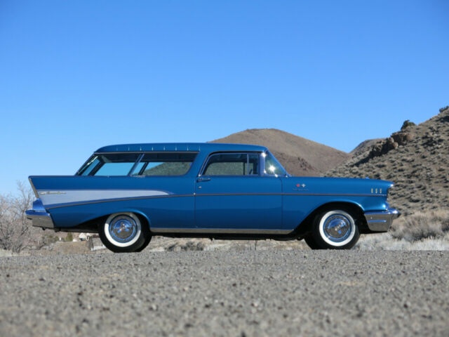 1957 Turquoise Chevrolet Nomad Wagon