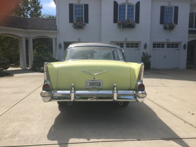 1957 Chevrolet Bel Air/150/210