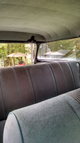 1957 ORANGE/WHITE Chevrolet Bel Air/150/210 Wagon