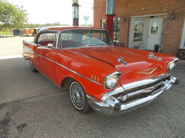 1957 Chevrolet Bel Air/150/210