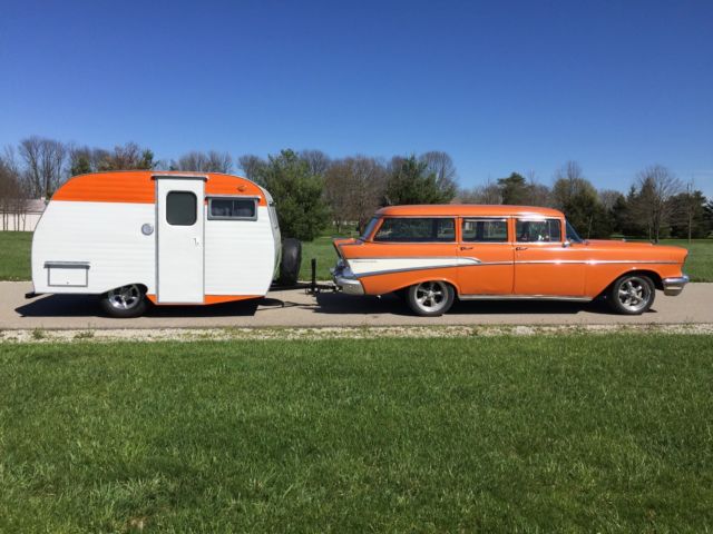 1957 Orange Chevrolet Bel Air/150/210 Wagon
