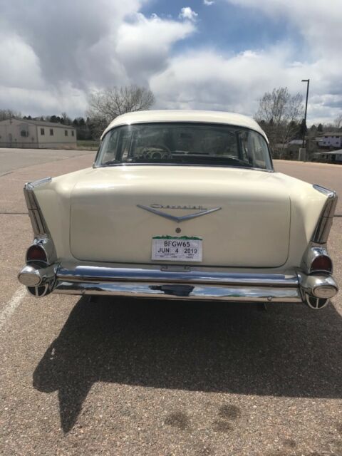 1957 White Chevrolet Bel Air/150/210 Sedan