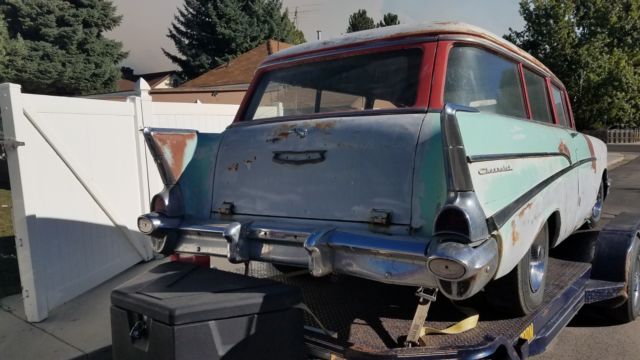 1957 Green Chevrolet 210 2Dr Wagon