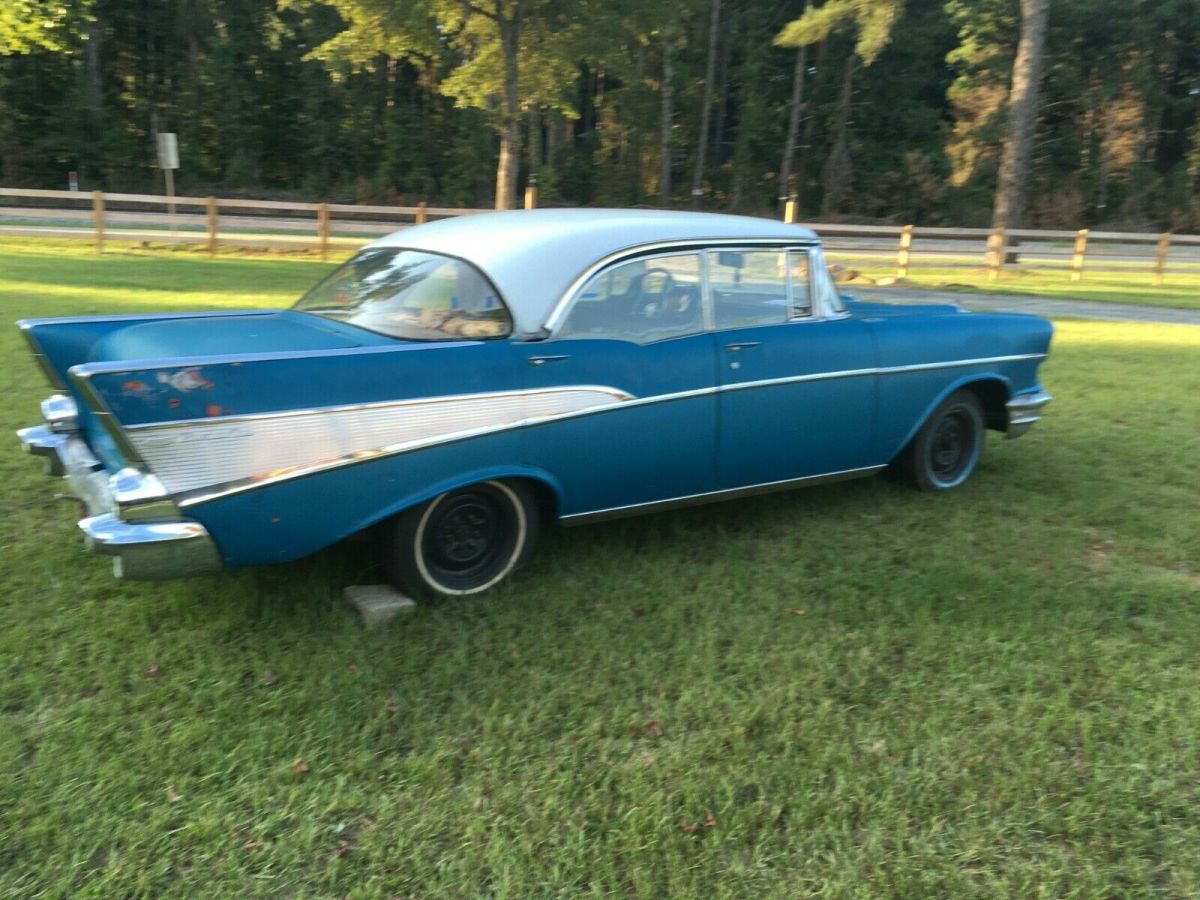 1957 Blue Chevrolet Bel Air/150/210 Sedan