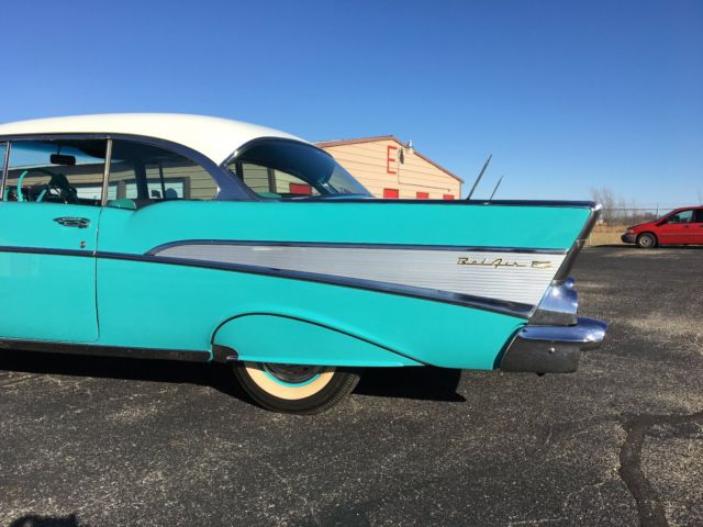 1957 Tropical Turquoise w / India Ivory Top Chevrolet Bel Air/150/210 Coupe