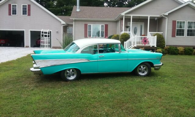 1957 Tropical Turquoise/India Ivory Chevrolet Bel Air/150/210 2 door hard top