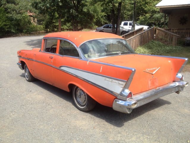 1957 white/red Chevrolet Bel Air/150/210 Sedan