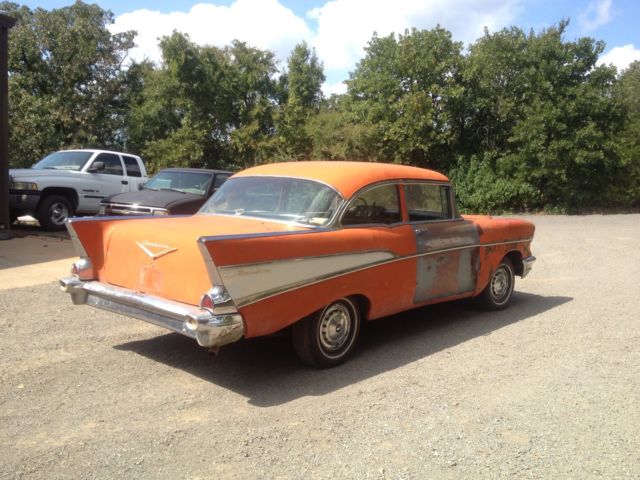 1957 white/red Chevrolet Bel Air/150/210 Sedan