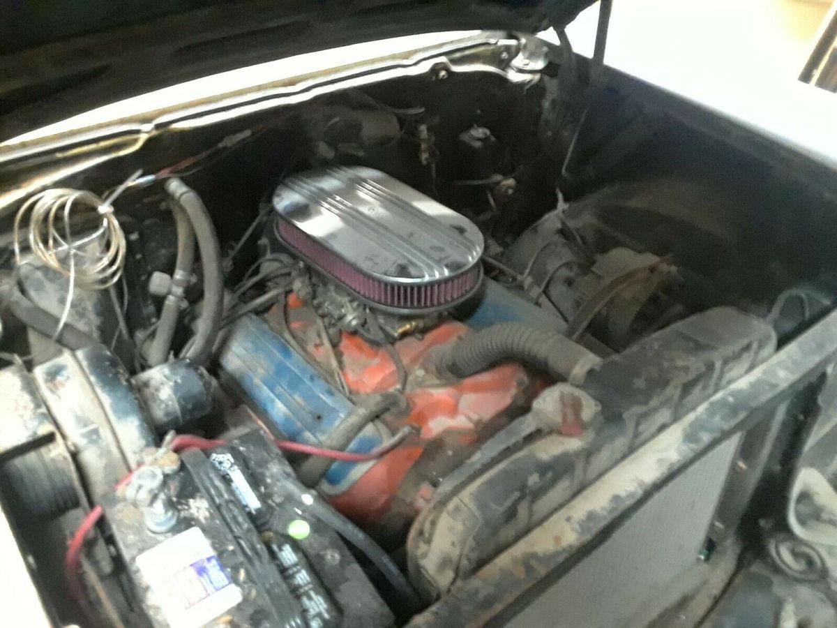 1957 Yellow Chevrolet Bel Air/150/210 Sedan