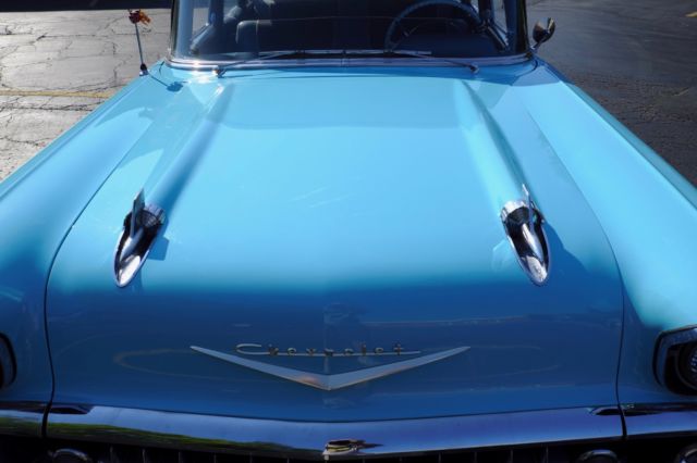 1957 Turquoise Chevrolet Bel Air/150/210