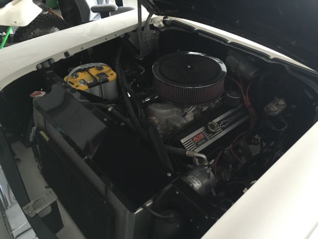 1957 White Chevrolet Bel Air/150/210