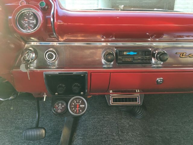 1957 White Chevrolet Bel Air/150/210