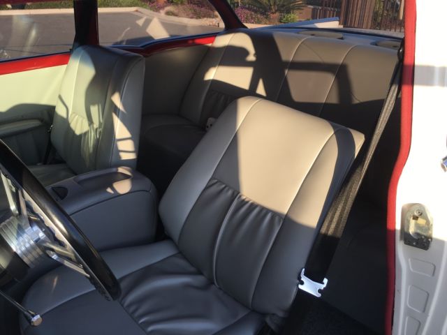 1957 White Chevrolet Bel Air/150/210