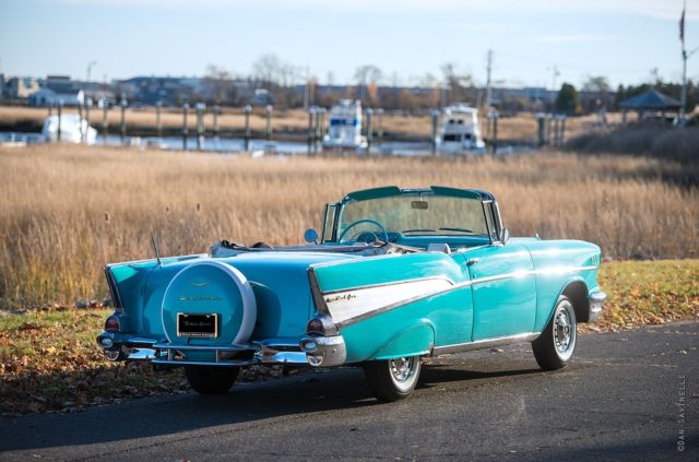 1957 Blue Chevrolet Bel Air/150/210 Convertible