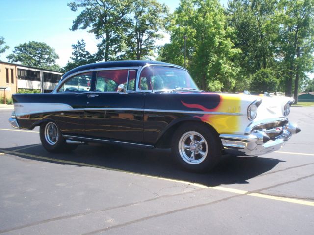 1957 Gloss black with custom old school flames Chevrolet Bel Air/150/210