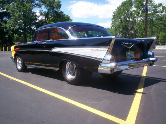 1957 Gloss black with custom old school flames Chevrolet Bel Air/150/210