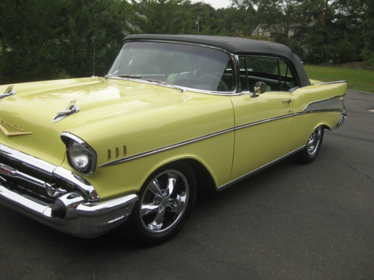 1957 Chevrolet Bel Air/150/210 Convertible