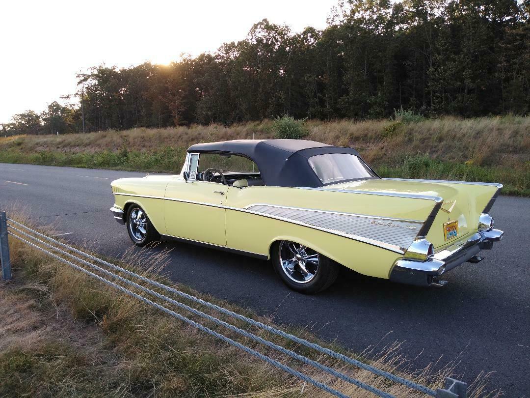 1957 Chevrolet Bel Air/150/210 Convertible