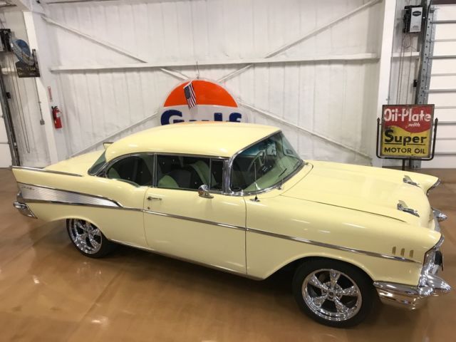 1957 Colonial Creme Chevrolet Bel Air/150/210 Coupe